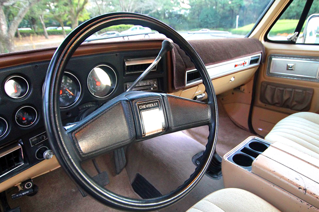 アメ車・78年式シボレーK5・ハーツライジング