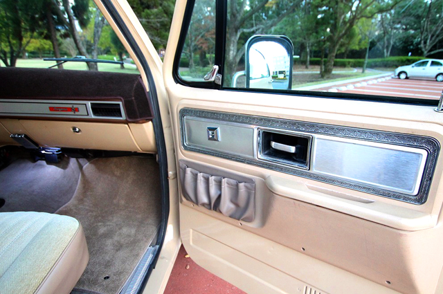 アメ車・78年式シボレーK5・ハーツライジング